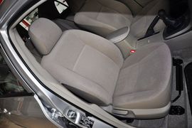 2011款一汽丰田卡罗拉1.6L