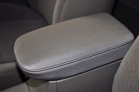 2011款一汽丰田卡罗拉1.6L