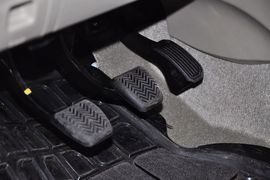 2011款一汽丰田卡罗拉1.6L