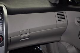 2011款一汽丰田卡罗拉1.6L