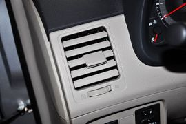 2011款一汽丰田卡罗拉1.6L