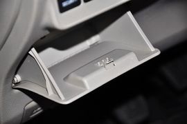 2011款一汽丰田卡罗拉1.6L