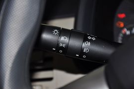 2011款一汽丰田卡罗拉1.6L
