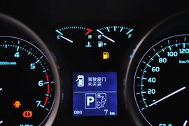 2010款丰田兰德酷路泽4.7L