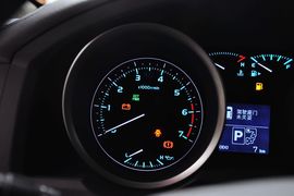 2010款丰田兰德酷路泽4.7L