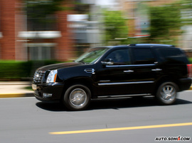 08款凯雷德外观