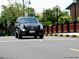 08款凯雷德外观