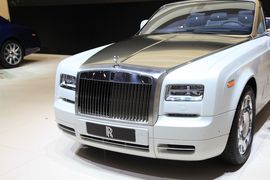 2013款劳斯莱斯幻影敞篷版日内瓦车展实拍