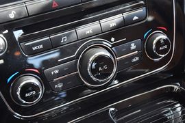 2012款捷豹XJL