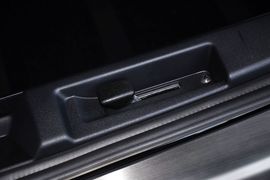 2012款三菱欧蓝德劲界3.0L豪华导航版