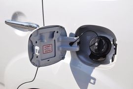 2012款三菱欧蓝德劲界3.0L豪华导航版