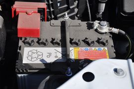 2012款三菱欧蓝德劲界3.0L豪华导航版