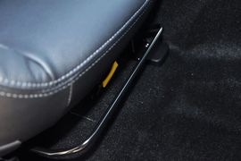 2012款三菱欧蓝德劲界3.0L豪华导航版