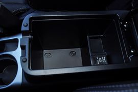 2012款三菱欧蓝德劲界3.0L豪华导航版