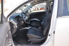 2012款三菱欧蓝德劲界3.0L豪华导航版