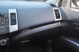 2012款三菱欧蓝德劲界3.0L豪华导航版