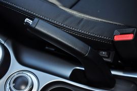 2012款三菱欧蓝德劲界3.0L豪华导航版