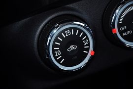 2012款三菱欧蓝德劲界3.0L豪华导航版