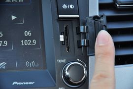 2012款三菱欧蓝德劲界3.0L豪华导航版