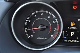 2012款三菱欧蓝德劲界3.0L豪华导航版