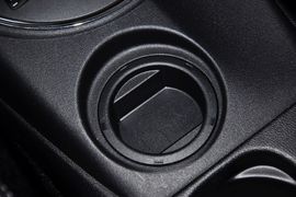 2012款三菱劲炫2.0L两驱导航炫逸版