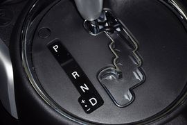 2012款三菱劲炫2.0L两驱导航炫逸版