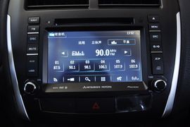 2012款三菱劲炫2.0L两驱导航炫逸版