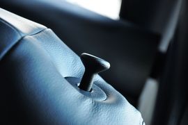 2012款东风日产奇骏2.5L