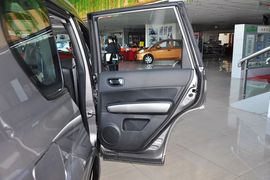 2012款东风日产奇骏2.5L