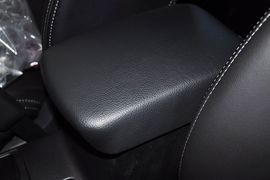 2012款东风日产奇骏2.5L