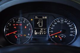 2012款东风日产奇骏2.5L