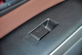 2012款长安铃木SX4锐骑1.8L手动运动型