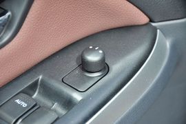 2012款长安铃木SX4锐骑1.8L手动运动型