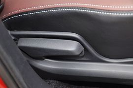 2012款长安铃木SX4锐骑1.8L手动运动型
