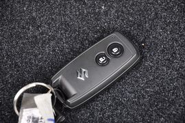 2012款长安铃木SX4锐骑1.8L手动运动型