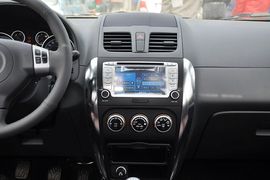2012款长安铃木SX4锐骑1.8L手动运动型