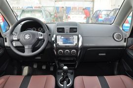 2012款长安铃木SX4锐骑1.8L手动运动型