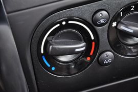 2011款长安铃木天语尚悦1.6L自动舒适型