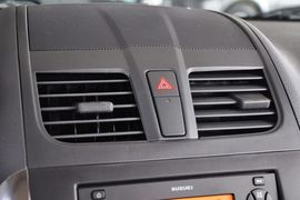 2011款长安铃木天语尚悦1.6L自动舒适型