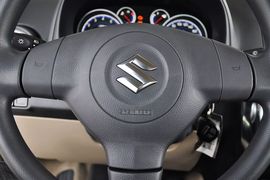2011款长安铃木天语尚悦1.6L自动舒适型