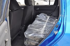 2011款长安铃木雨燕1.5L手动标准型