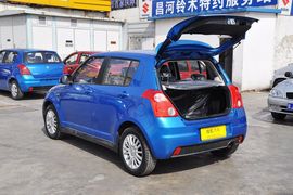 2011款长安铃木雨燕1.5L手动标准型