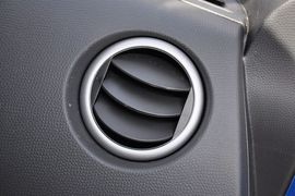 2011款长安铃木雨燕1.5L手动标准型