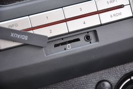 2011款长安铃木雨燕1.5L手动标准型