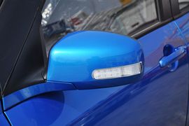 2011款长安铃木雨燕1.5L手动标准型