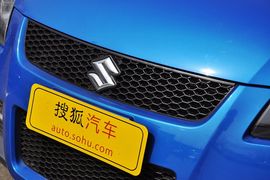 2011款长安铃木雨燕1.5L手动标准型
