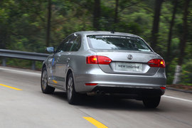 2012款大众全新速腾1.8TSI自动旗舰版