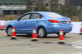 2012款长安逸动1.6L手动尊贵型舟山试驾