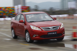 2012款长安逸动1.6L手动尊贵型舟山试驾
