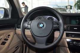 2012款华晨宝马523Li豪华型